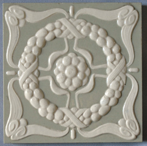 Villeroy Boch Jugendstil Tile Art Nouveau White Wreath on Gray  Bungalow Bill Antique
