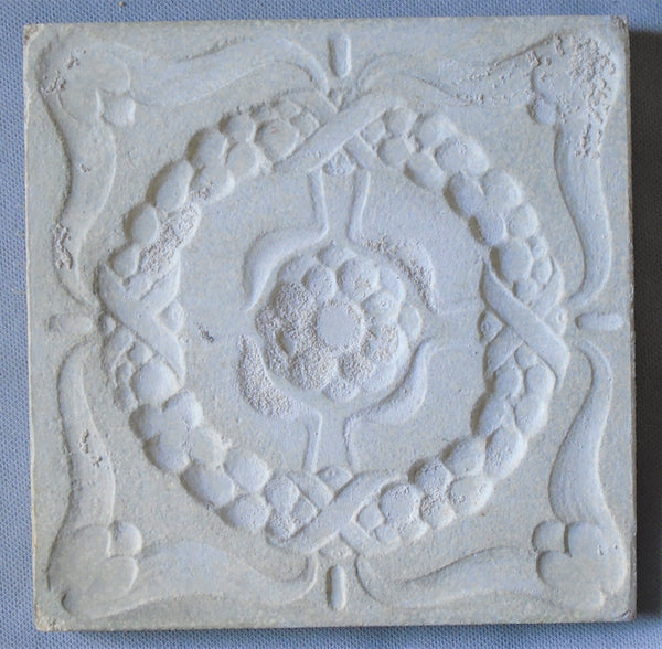 Villeroy Boch Jugendstil Tile Art Nouveau White Wreath on Gray  Bungalow Bill Antique