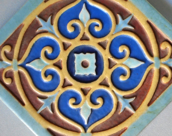 Franklin Pottery Gothic Revival Tile 401 Spanish Bungalow Bill Antique