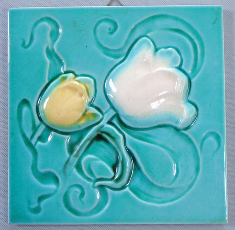 Art Nouveau Tile of Tulips Gilliot and Cie Hemixem Bungalow Bill Antique